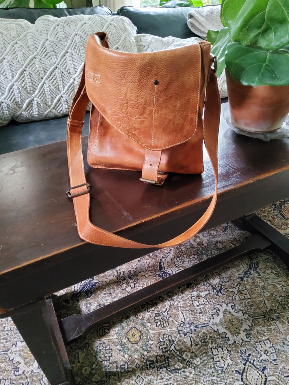 Bed Stu Venice Beach Excellent Condition Tan